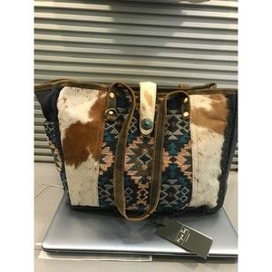 BOHO Western Myra Bag Genuine Cowhide & Repurposed Rug Handbag SUPER CUTE!